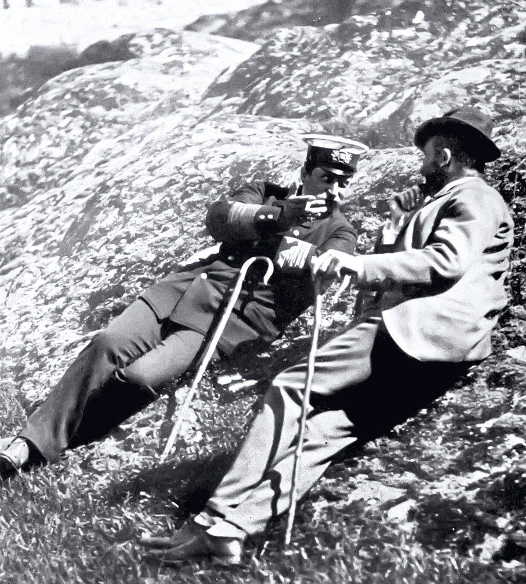Kaiser Wilhelm II with his close friend and advisor, Philipp zu Eulenburg,  in 1890 [1024 x 1137] : r/HistoryPorn