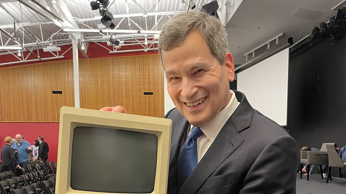 David Pogue: ‘Apple and Me’