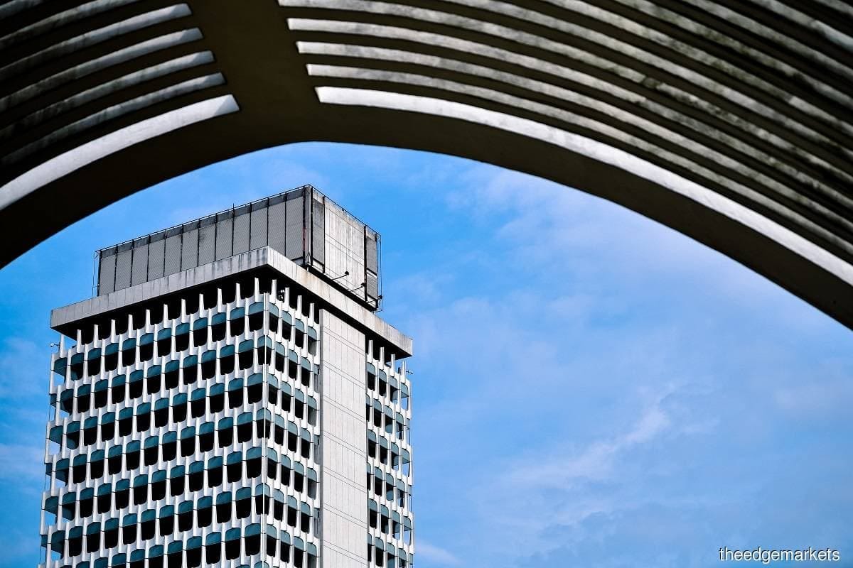 The anti-hopping law: Are we all good?