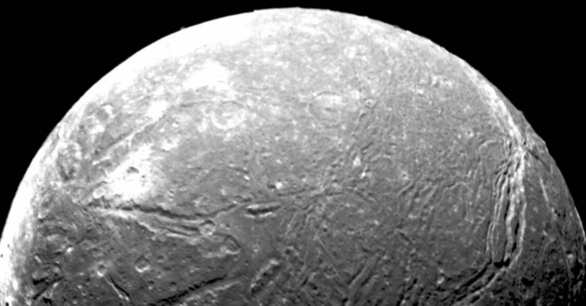 This Tiny Moon of Uranus Might Be Hiding a Massive Ocean, and It Could Harbor Life! This Tiny Moon of Uranus Might Be Hiding a Massive Ocean, and It Could Harbor Life!