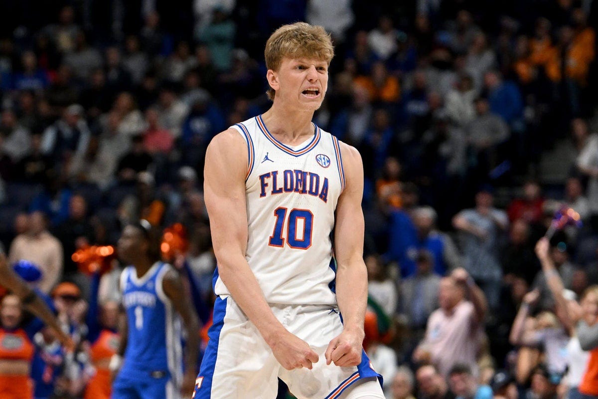 Story from @Sam_Vecenie on Florida's Thomas Haugh returning for the Gators,  and bypassing being a likely lottery pick to do so. Go ahead and pencil UF  in as the No. 1 team