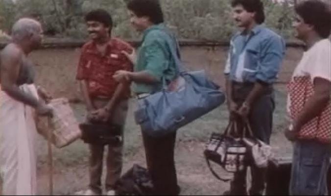moonaam pakkam old Malayalam movie