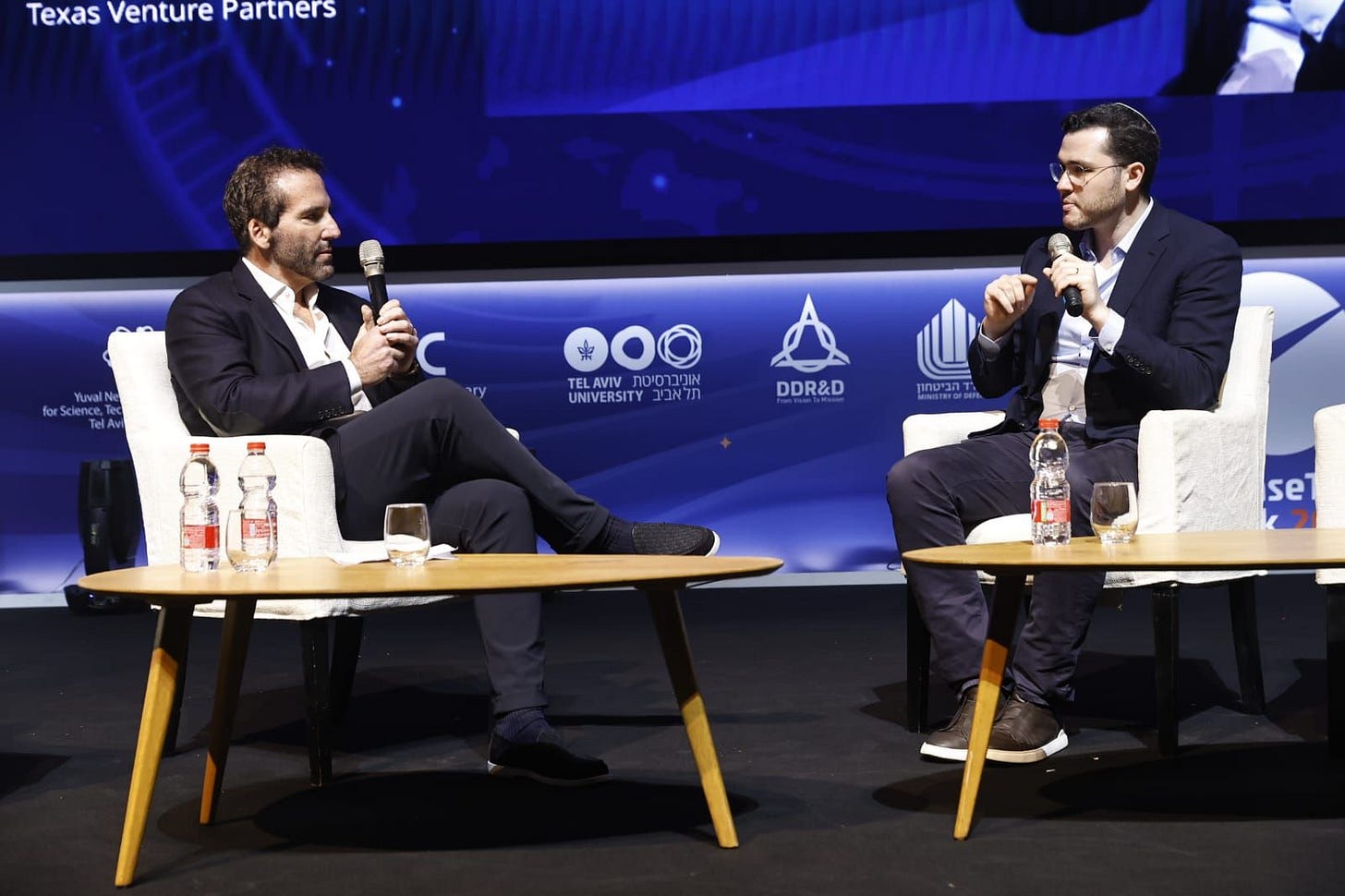 No alternative text description for this image No alternative text description for this image