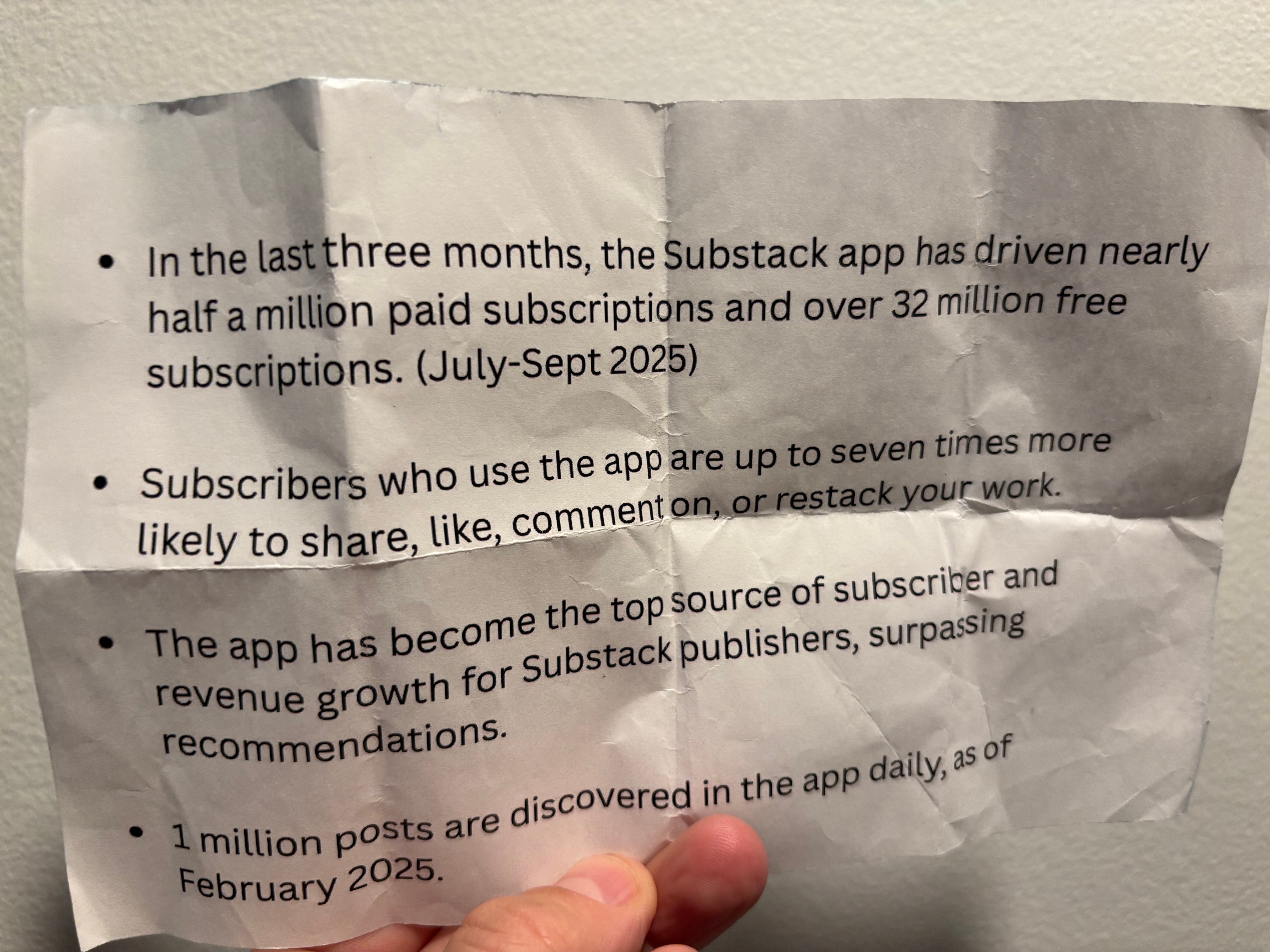 How I Hacked the New Notes Algorithm to Grow My Substack to 10,000 ...