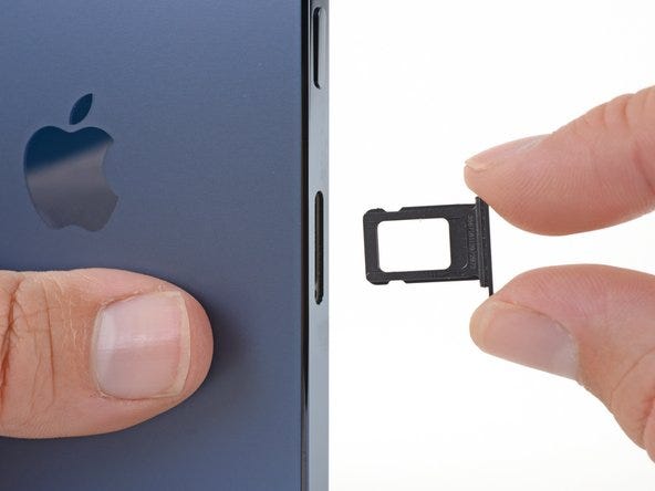 iPhone 15 Pro' Rumoured to Ship Without a Physical SIM Card Slot • iPhone  in Canada Blog
