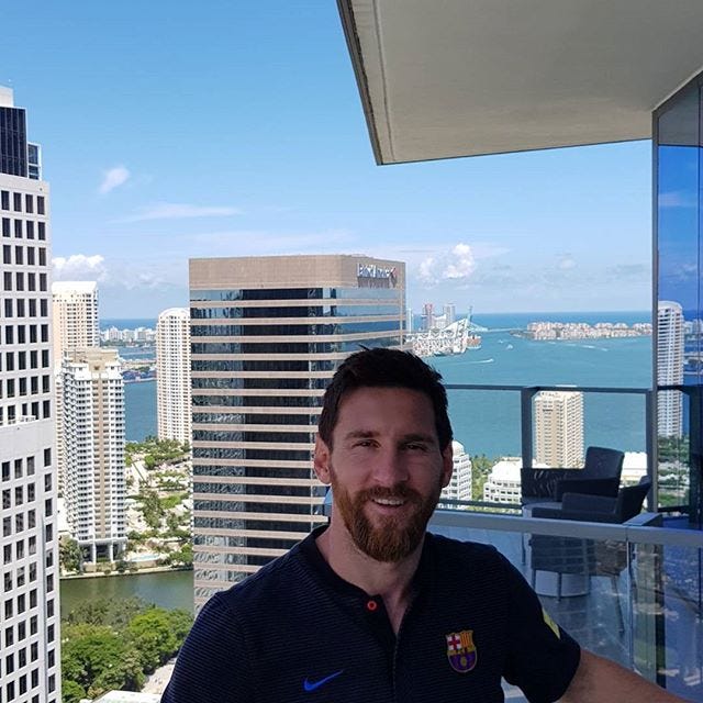 Lionel Messi is Miami for his Summer vacation #messi - Stunmore