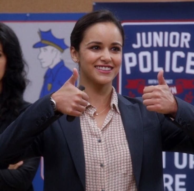 Pin by Kimberly Raeanne on Facebook/phone | Amy santiago, Brooklyn nine  nine, Reaction pictures