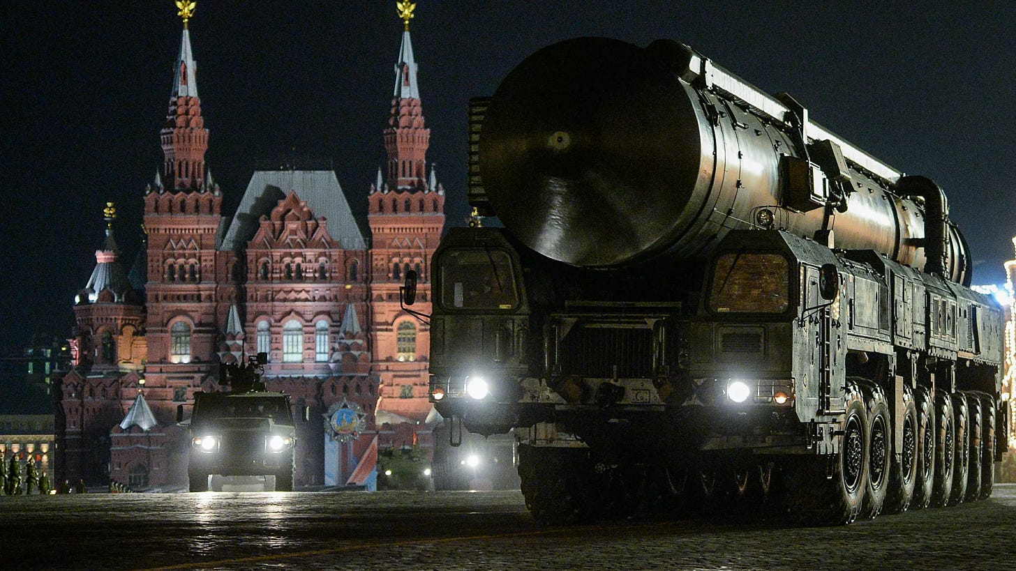 A Yars ground mobile missile system at the rehearsal of the military parade dedicated to the 71 th anniversary of Victory in the Great Patriotic War, in Red Square in Moscow - Sputnik International, 1920, 27.02.2022