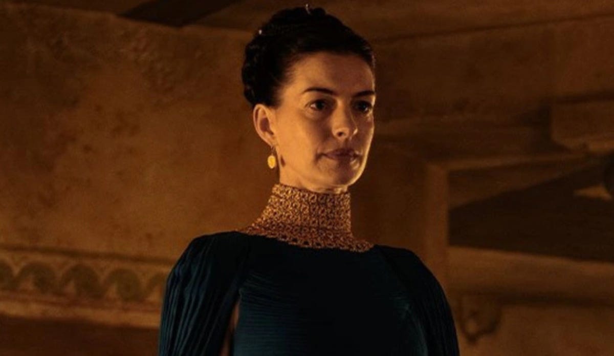 Anne Hathaway e Tom Holland surgem caracterizados em novas imagens de “A  Odisseia” - Tracklist