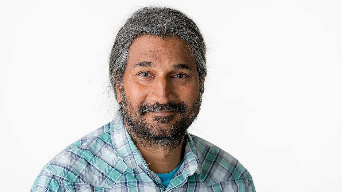 economics faculty head shots