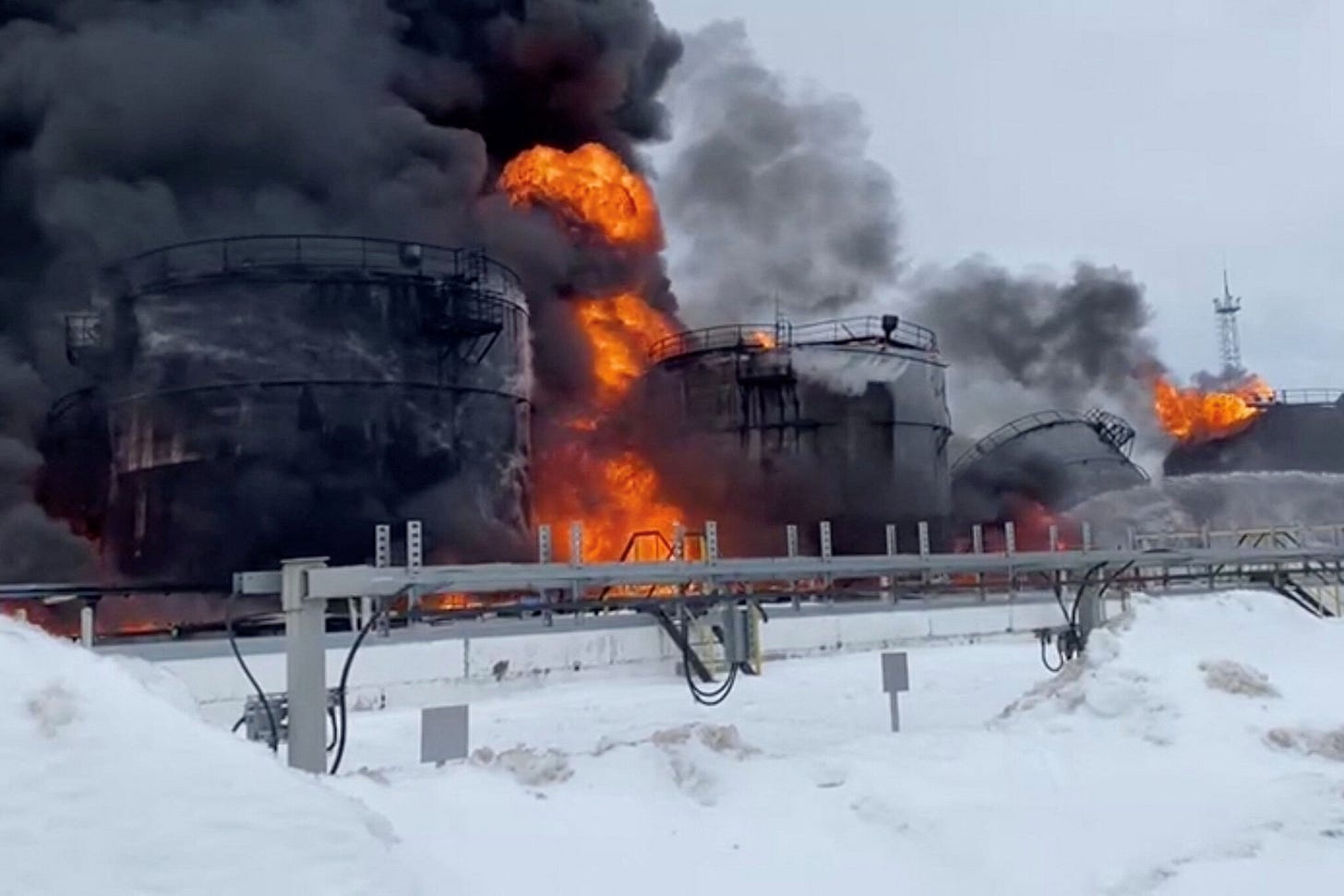 Ukraine Targets Russian Oil Plants, Aiming to Disrupt Military Operations - The New York Times Ukraine Targets Russian Oil Plants, Aiming to Disrupt Military Operations - The New York Times