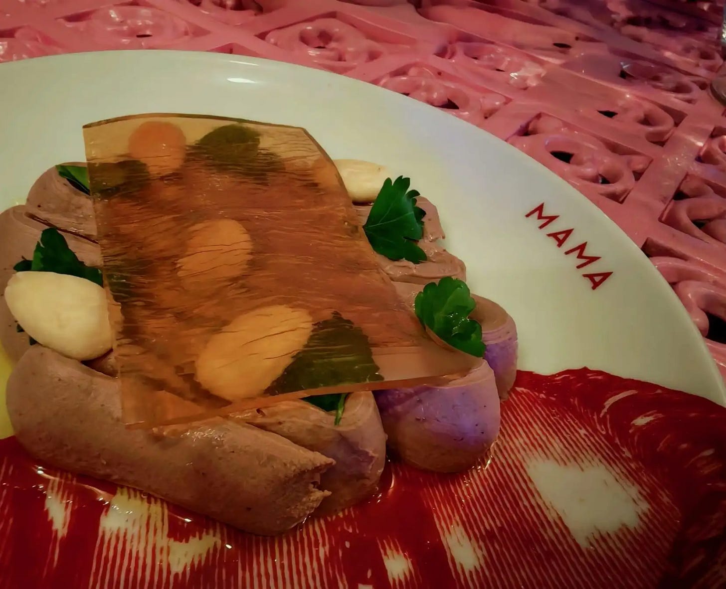 Terrina di fegatini di pollo toscano con gelatina di Vin Santo e pan brioche mama shelter roma chef gianfranco pecchioli