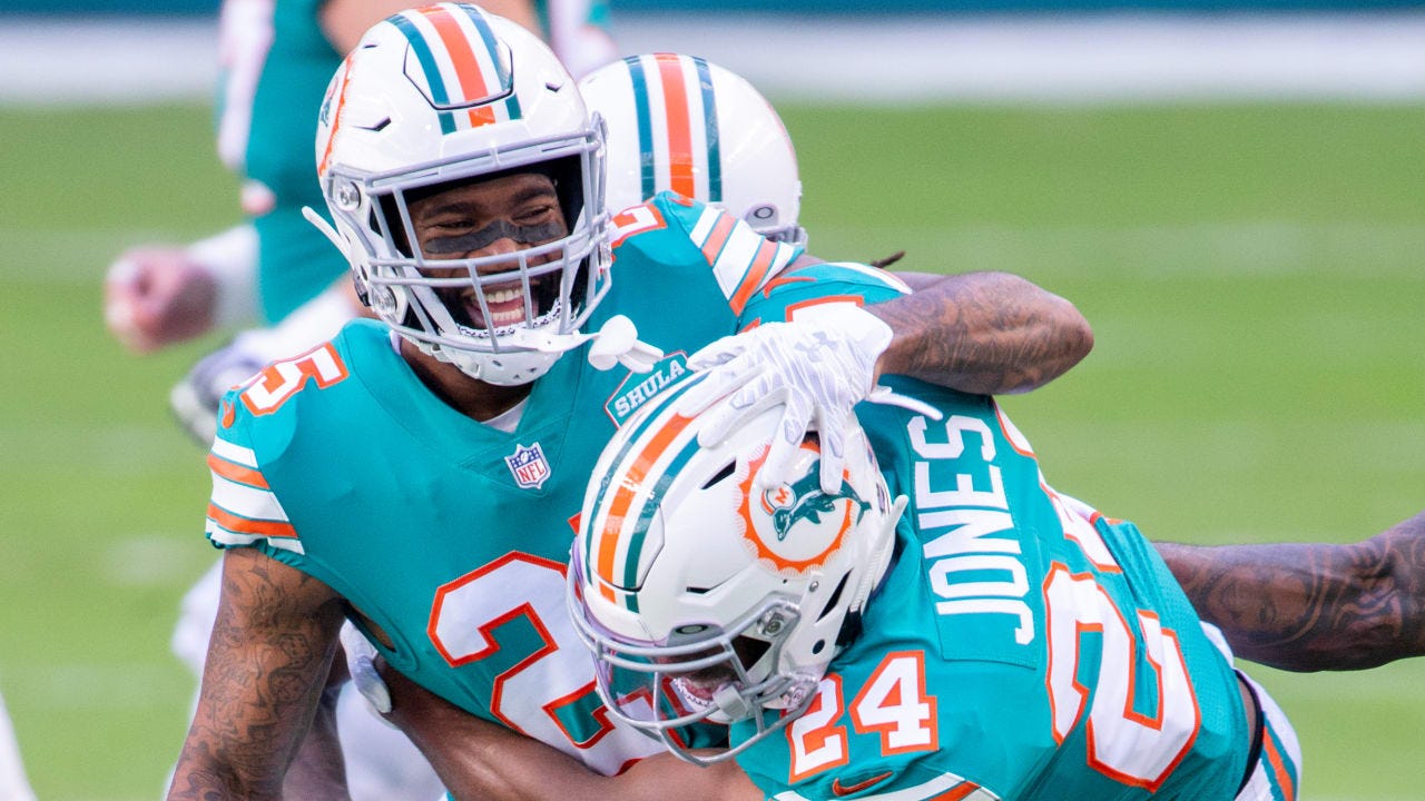 Dolphins CB Byron Jones on Xavien Howard holdout: &amp;#39;It&amp;#39;s none of my business&amp;#39;