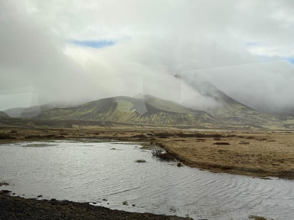 A river in a desert

AI-generated content may be incorrect.