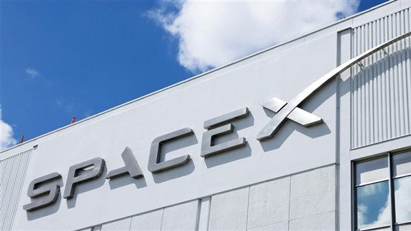 سهم «SpaceX» يقفز إلى 216.26 دولار.. والقيمة السوقية تقترب من 3 تريليونات دولار سهم «SpaceX» يقفز إلى 216.26 دولار.. والقيمة السوقية تقترب من 3 تريليونات دولار