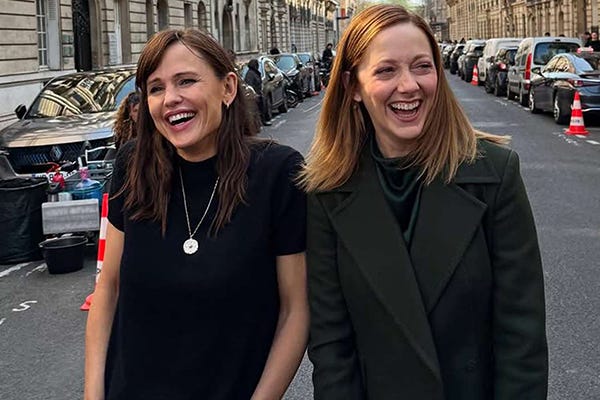 Judy Greer Jennifer Garner | rmrk*st | Remarkist Magazine