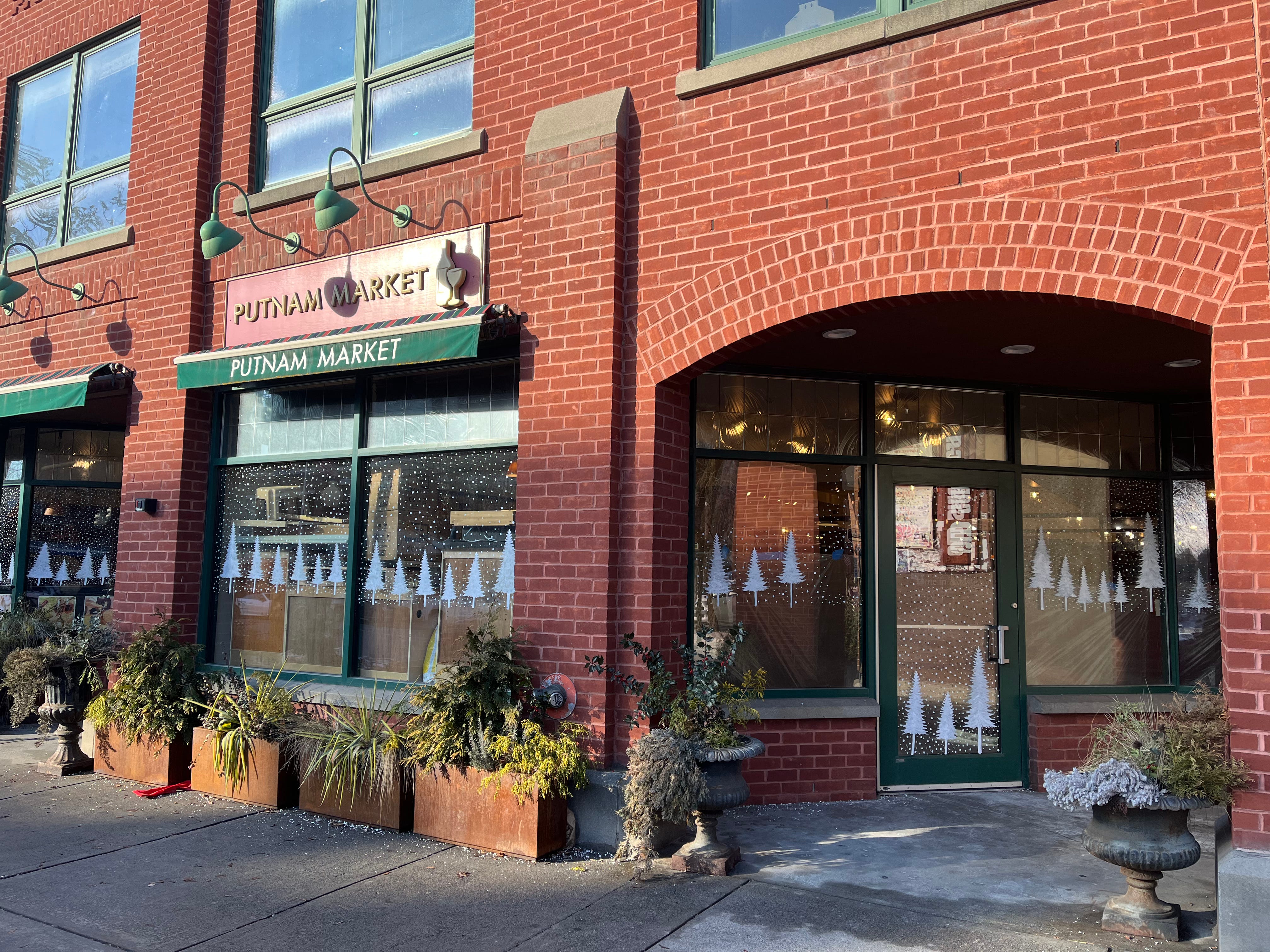 The Inside Scoop on PDT Maison, Putnam Market's New Café and More New  Restaurants, image size:4032x3024