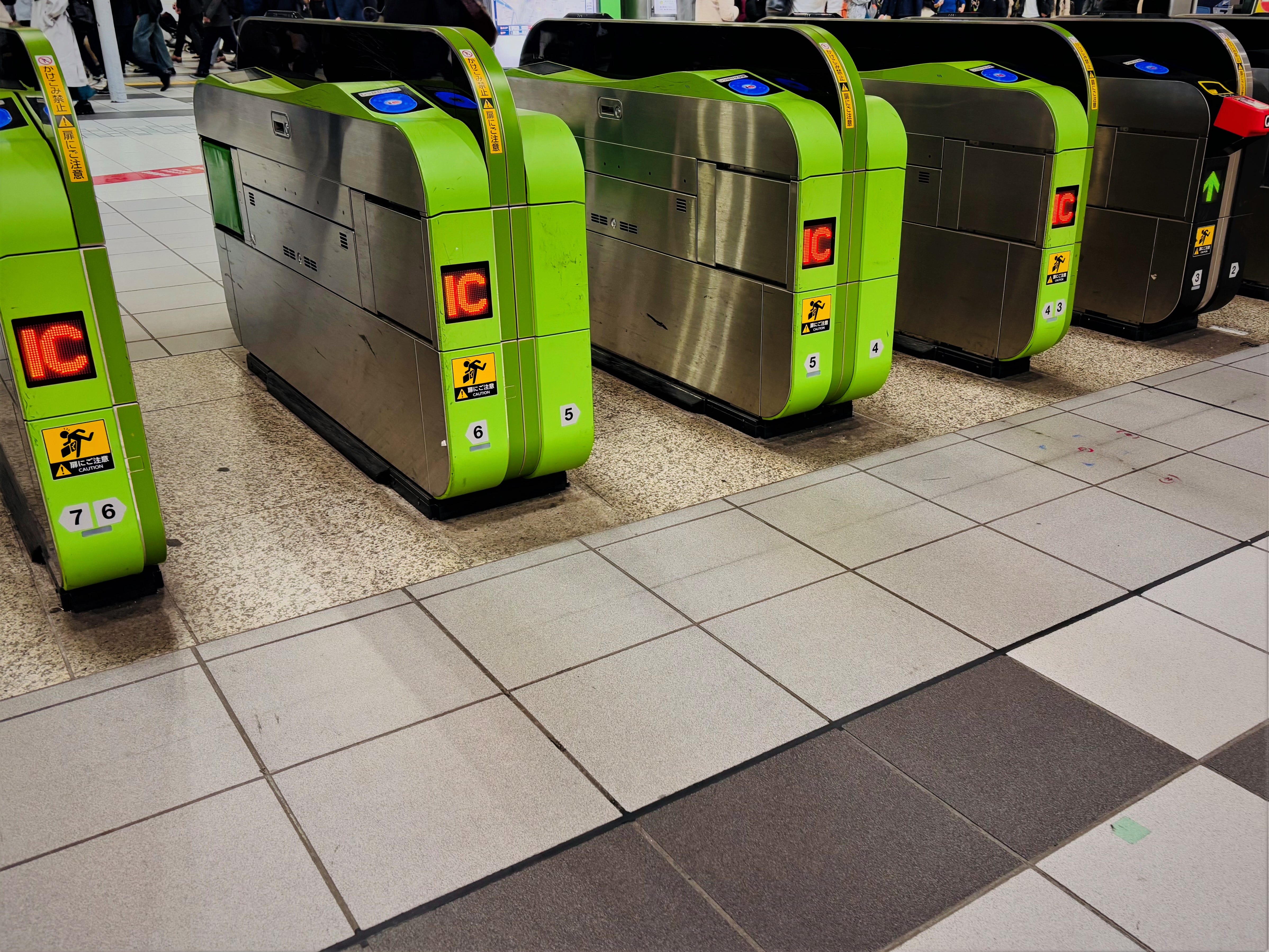 173 Suica's Next Chapter - by Hideo Tanikawa