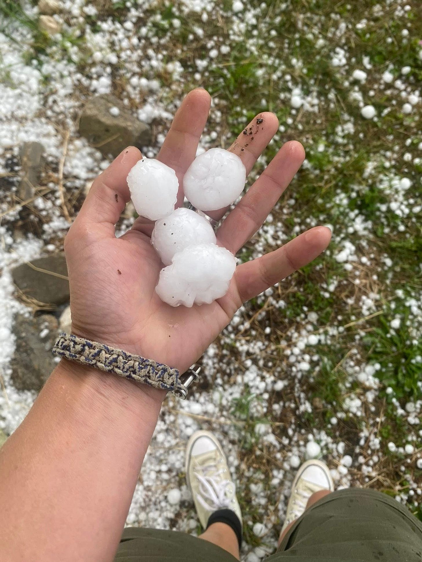 Peut être une image de boule de neige