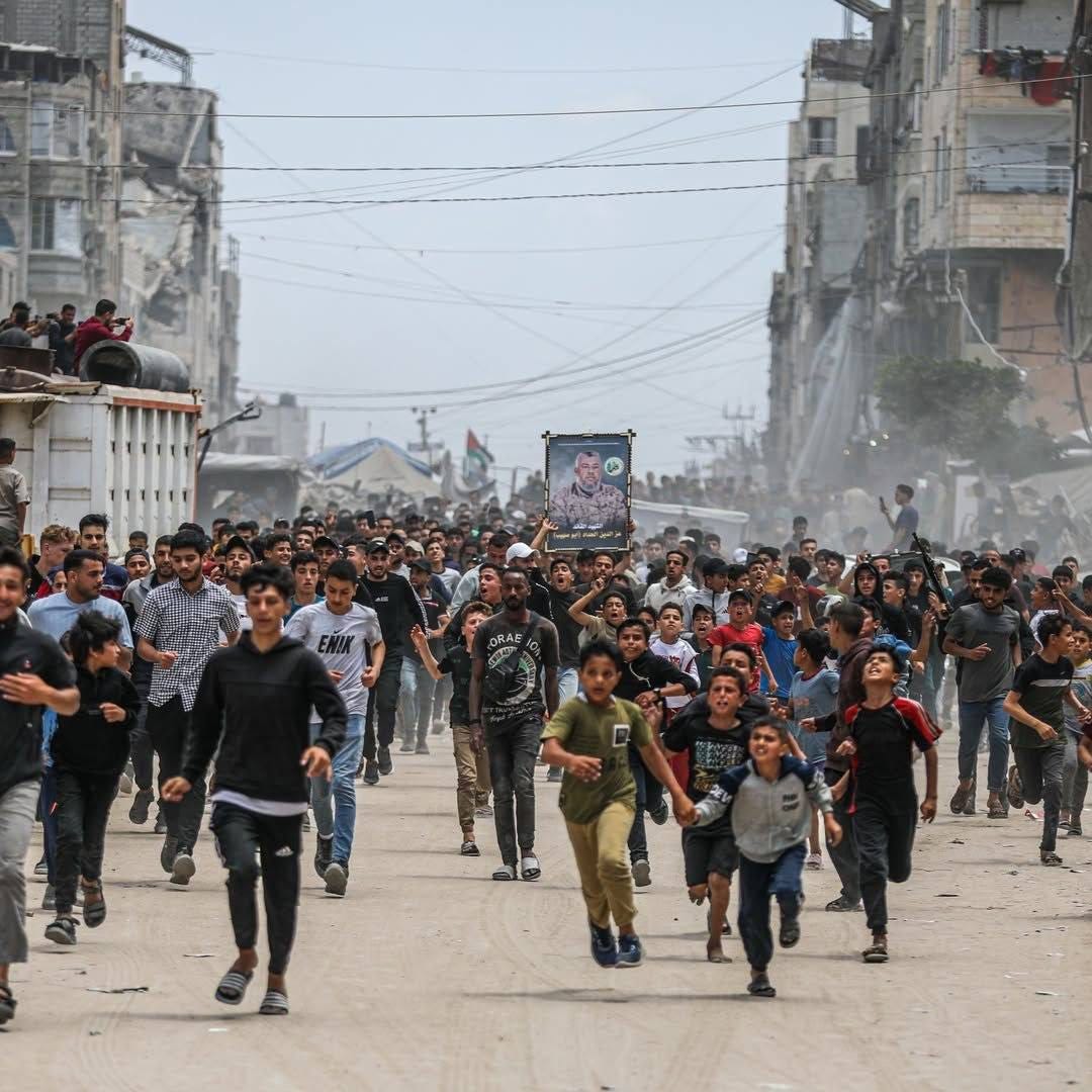 ‘Where are your guarantees?’ Abu Obeida questions Gaza ‘ceasefire’ as Al-Qassam mourns martyred leaders - Palestine Will Be Free 'Dove sono le tue garanzie?' Abu Obeida mette in discussione il 'cessate il fuoco' di Gaza mentre Al-Qassam piange i leader martiri - La Palestina sarà libera