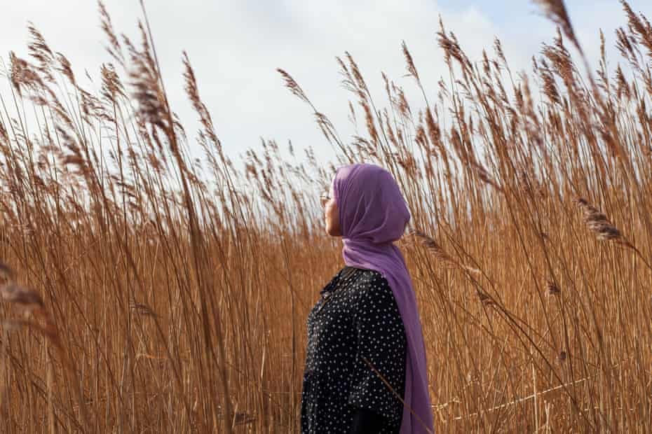 Hanien photographed among grasses