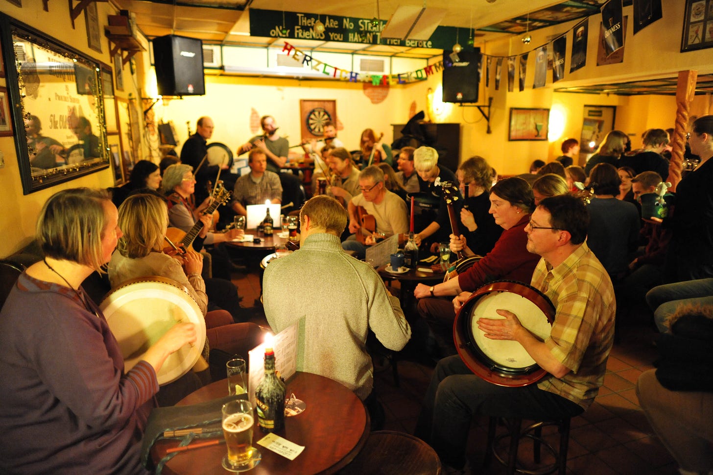 Irish traditional music session - Wikipedia