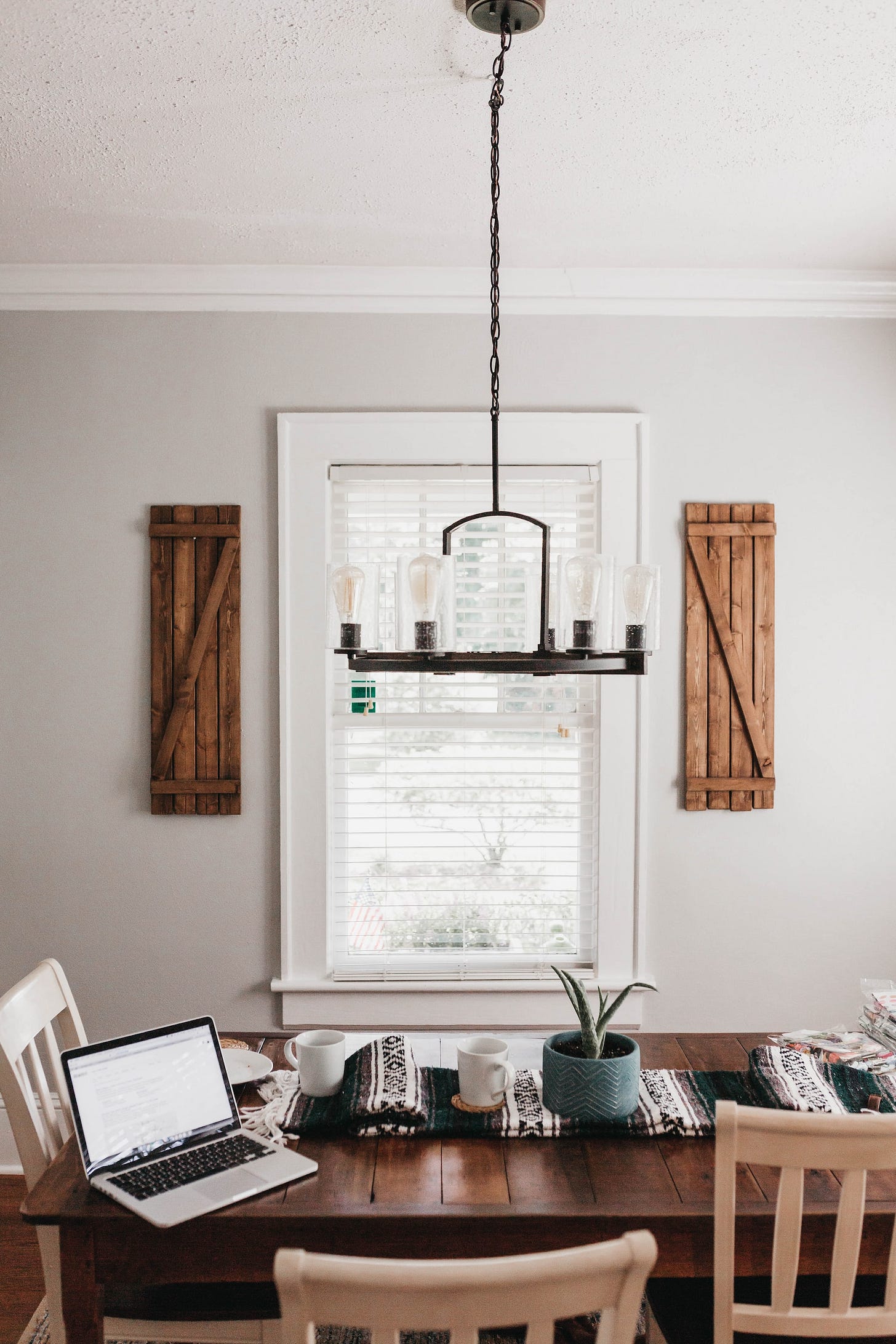 Daily Productive Sharing 396 - How to Reduce Distractions While Working From Home? Daily Productive Sharing 396 - How to Reduce Distractions While Working From Home?
