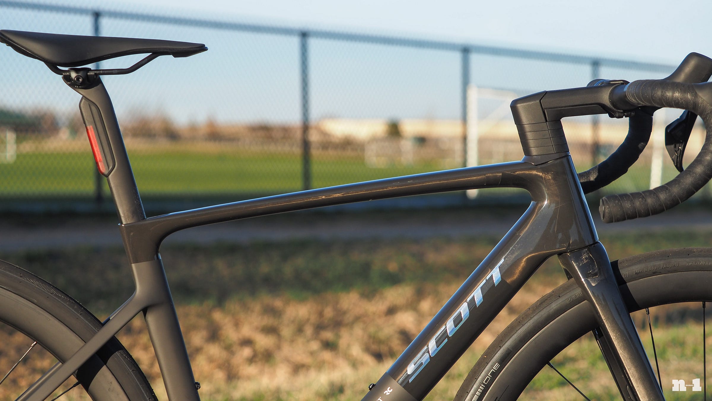 Scott Addict RC top tube profile
