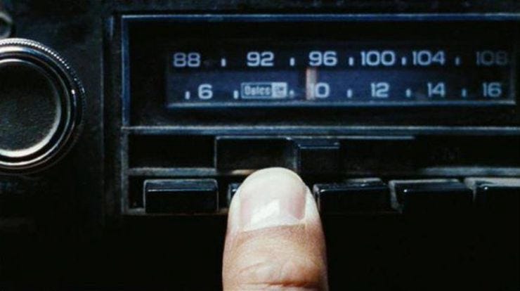 Car radio pushbuttons