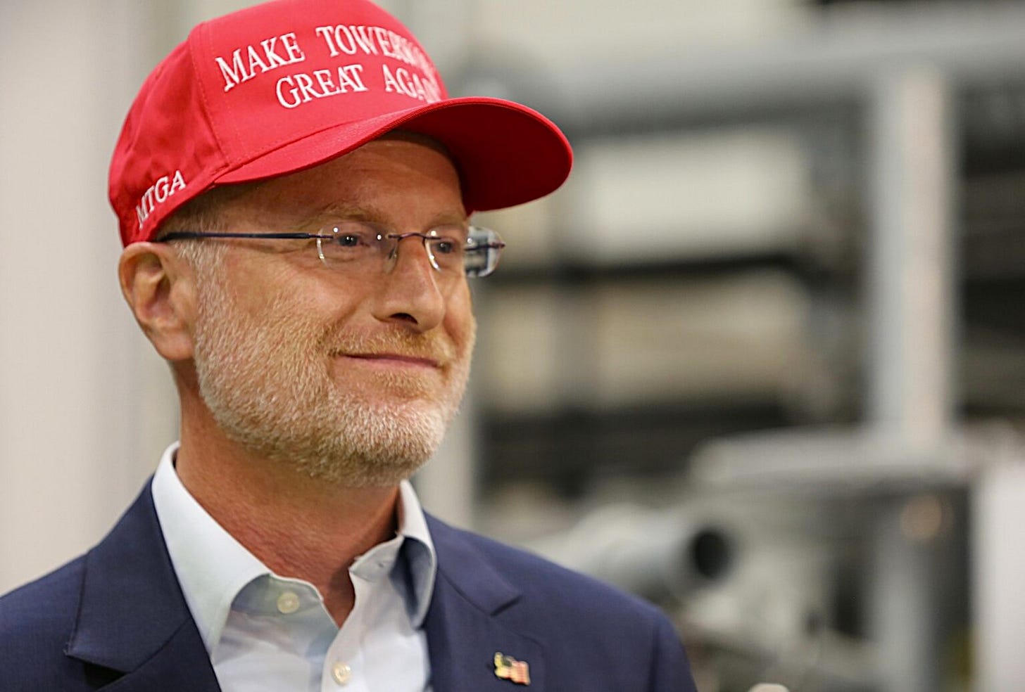 Wearing a 'Make Towers Great Again' hat, FCC chairman unveils 'Build  America Agenda' in South Dakota • South Dakota Searchlight