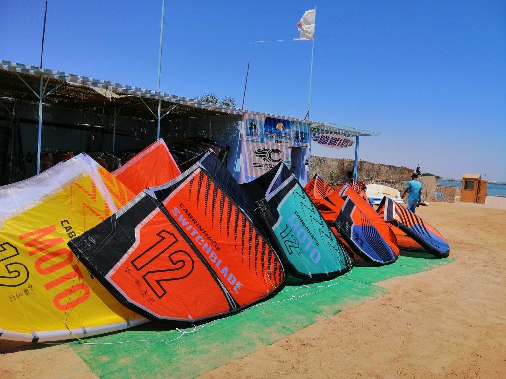 Kitesurfing rental & storage - High Surf & Kite