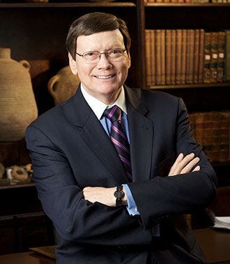 Dr-Ed-Hindson-Liberty-religion-dean.jpg