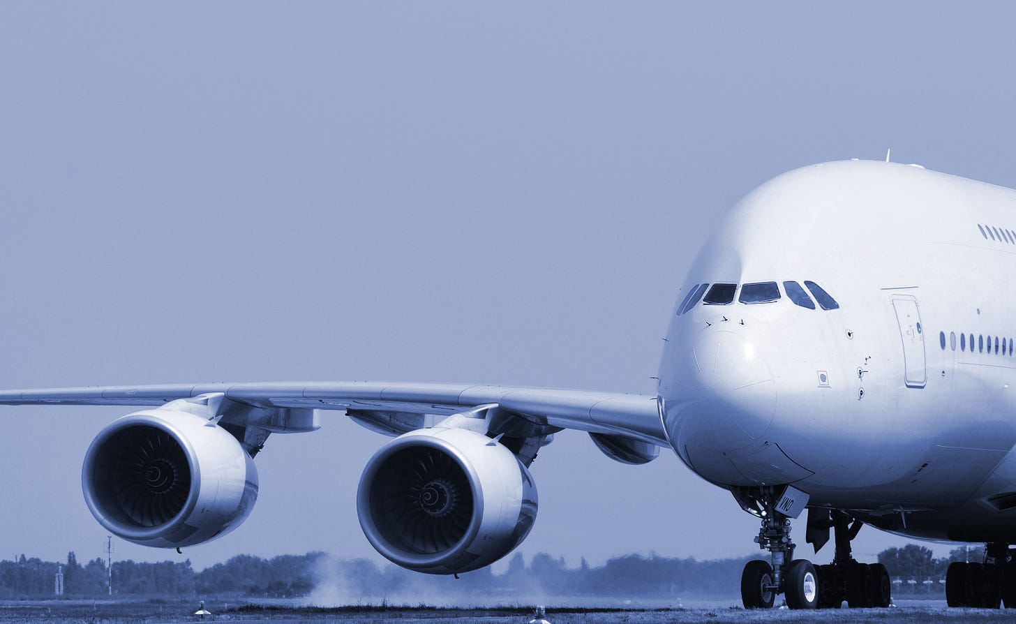 Jumbo-Jet-shutterstock_77496889