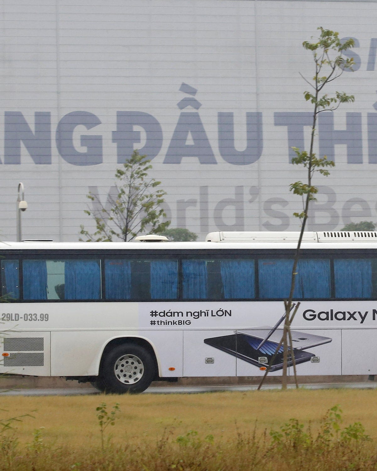 Samsung Electronics to expand production in Vietnam | Reuters