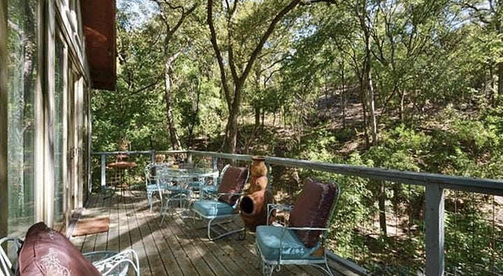 Back Outside. Im pretty sure they could do a little more with this deck. I feel a little empty looking at it. Fringe, carrousel horse, tiki head, at the very least a doll or two...once you have set the bar high you have a lot to live up to. Back Outside. Im pretty sure they could do a little more with this deck. I feel a little empty looking at it. Fringe, carrousel horse, tiki head, at the very least a doll or two...once you have set the bar high you have a lot to live up to.