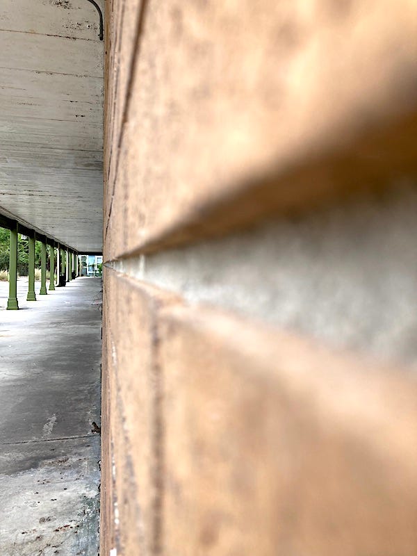 shopping-center-wall-nl.jpg