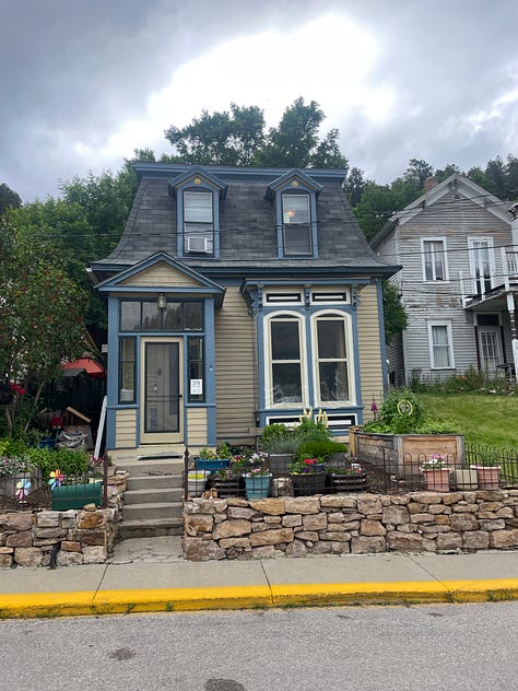 Some houses in Deadwood.