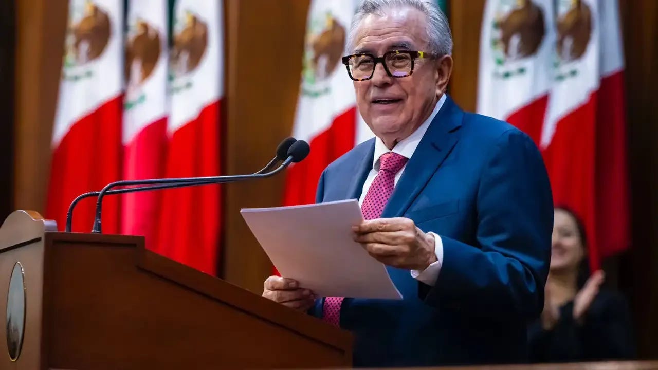 Congreso de Sinaloa aprueba licencia de Rocha Moya • Forbes Política •  Forbes México