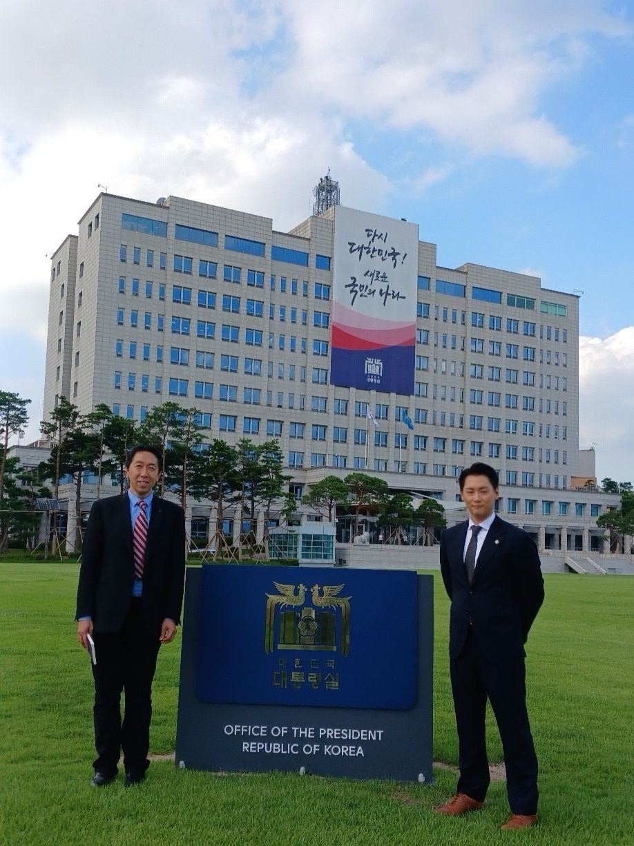 No alternative text description for this image