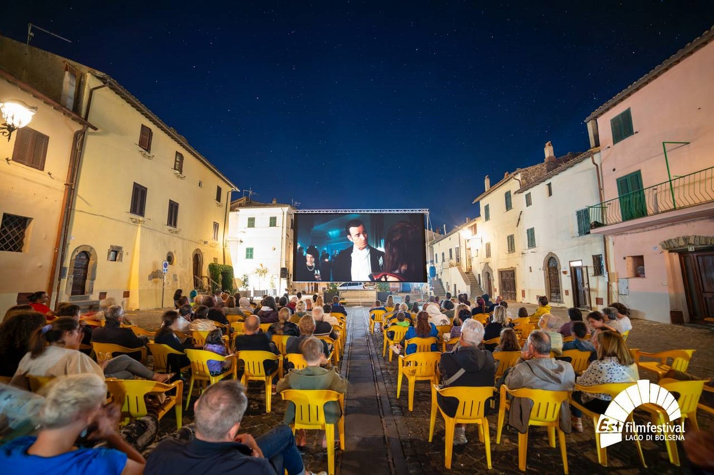 L’arena di Piazza della Rocca a Capodimonte