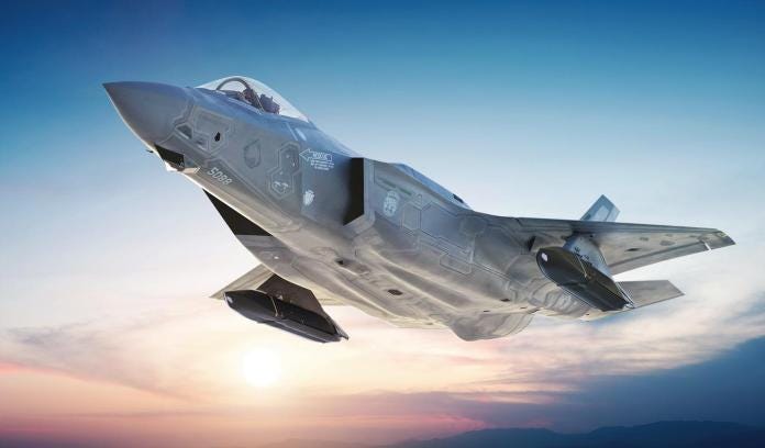 A fighter jet flying in the sky

AI-generated content may be incorrect.