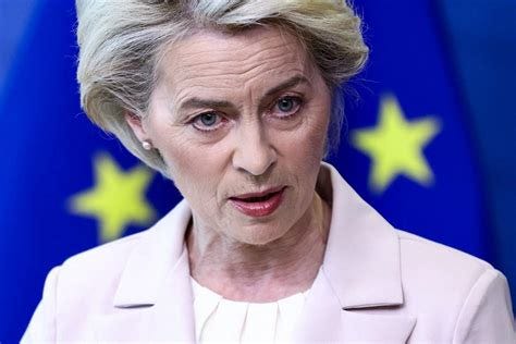 Ursula von der Leyen menace les Italiens à la veille des élections | La ...