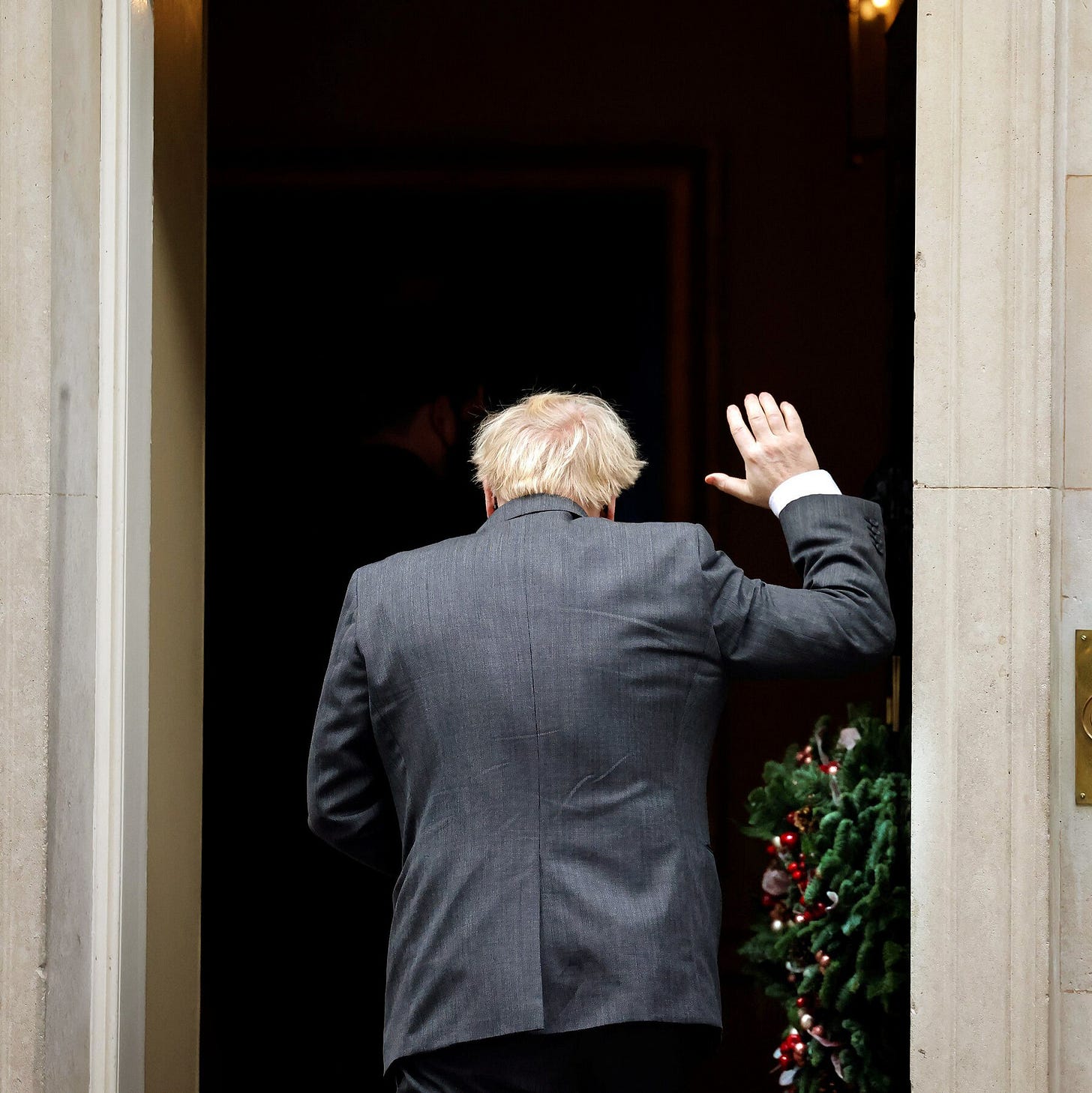 On Brexit and Coronavirus, Boris Johnson Leaves It Late - The New York Times