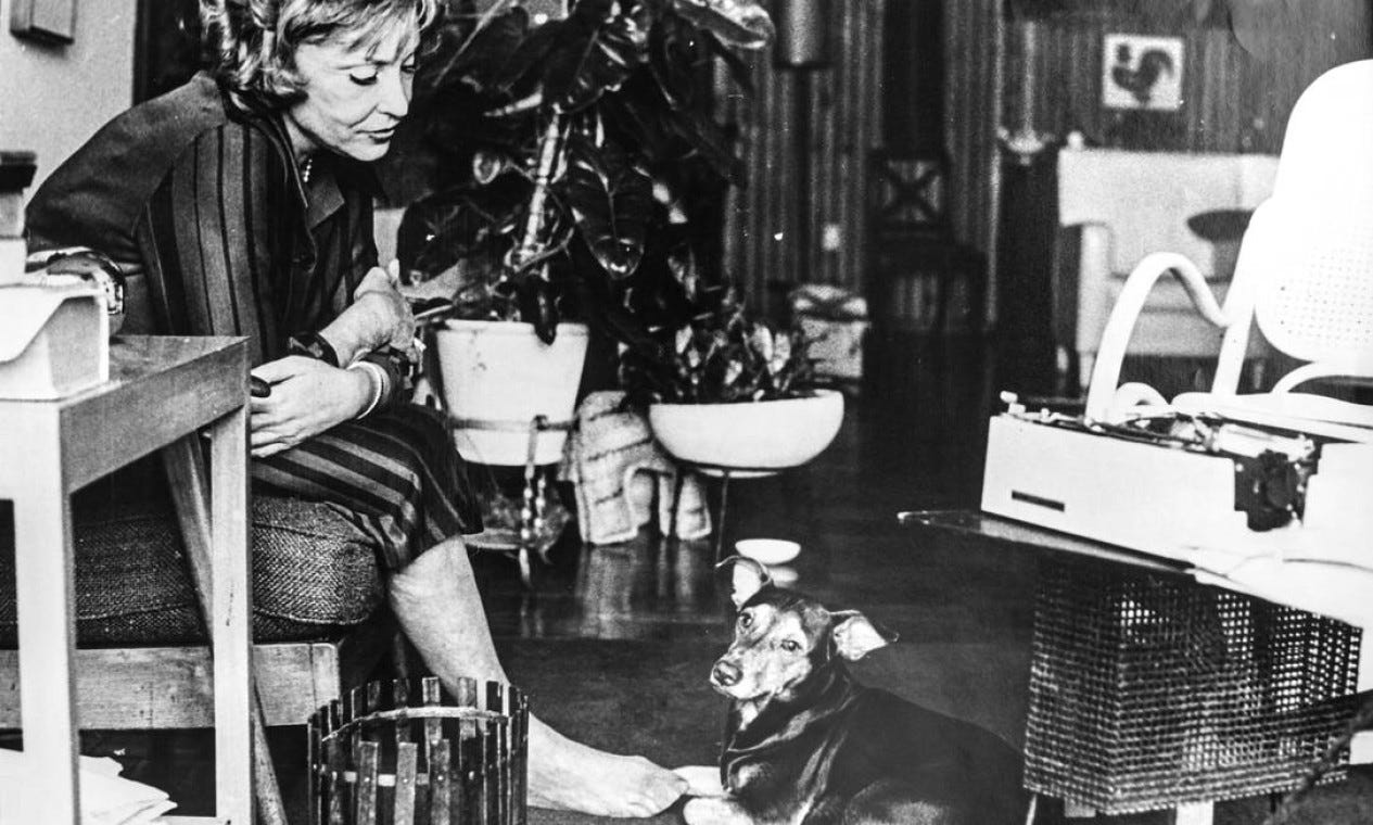 Clarice Lispector: veja fotos da escritora, que completaria 100 anos em ...