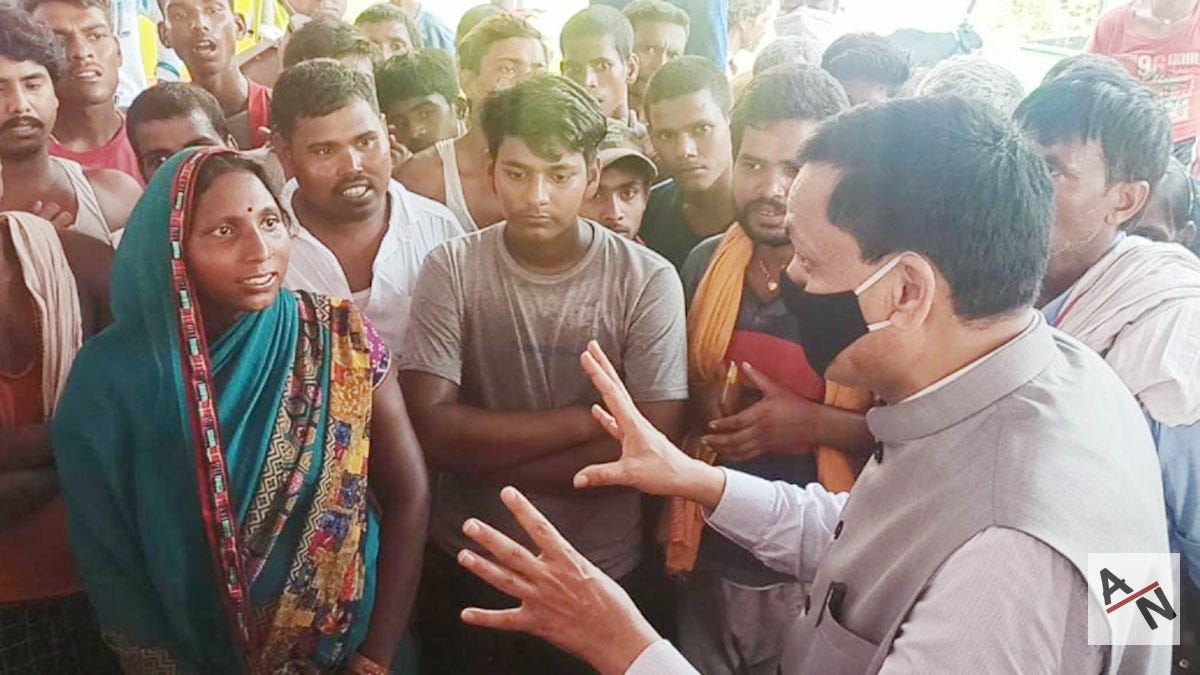 बिहार: बाढ़ पीड़ितों ने BJP नेता से मांगी रोटी, मंत्री बोले- सरकार के लिए यह संभव नहीं - Bihar AajTak बिहार: बाढ़ पीड़ितों ने BJP नेता से मांगी रोटी, मंत्री बोले- सरकार के लिए यह संभव नहीं - Bihar AajTak
