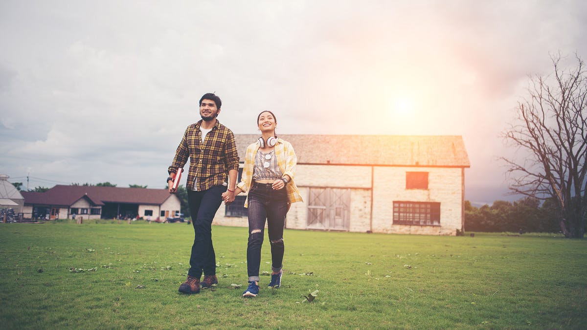 Selling Land vs Homes: Expert Guide by Solid Groun
