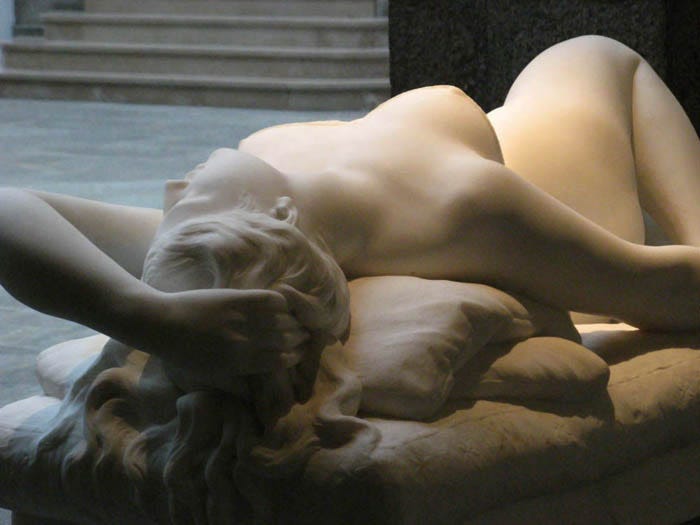 chaoticnutcase:
“Marbre de jeune fille, Musée de Rennes, France
”