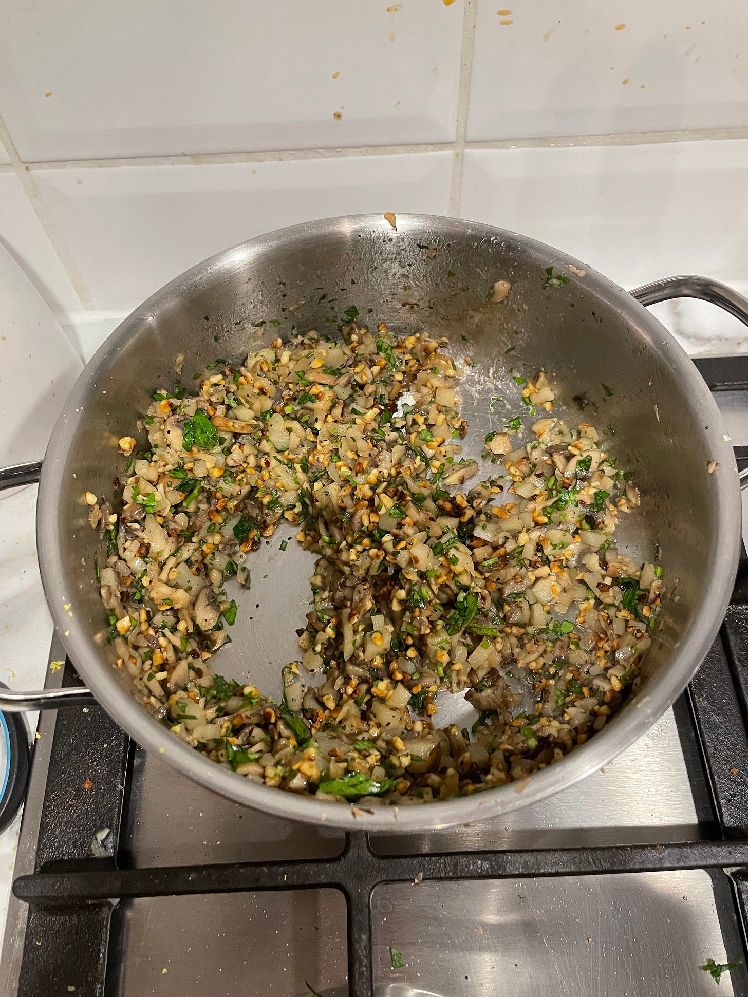 Cooked filling for a winter tortellini of mushroom, hazelnut and jerusalem artichokes. Ideal pairing with a gruner veltliner white wine! 