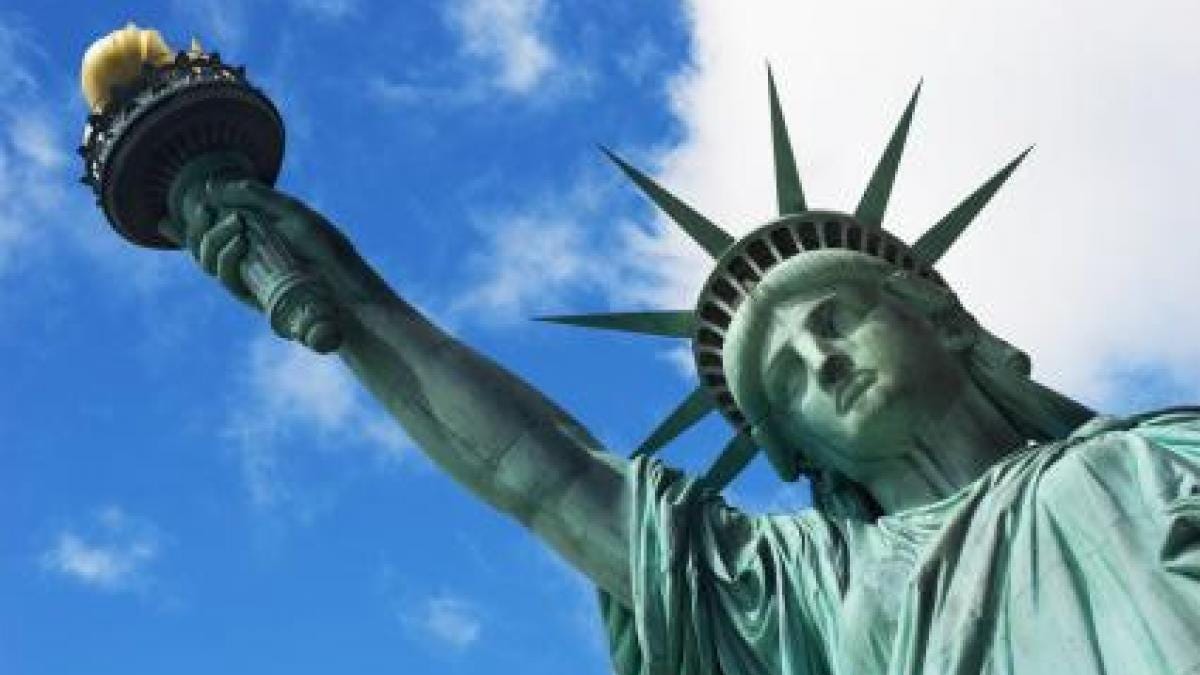 statue-of-liberty statue-of-liberty
