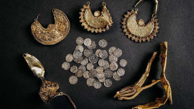 Des bijoux hollandais vieux de huit siècles Des bijoux hollandais vieux de huit siècles